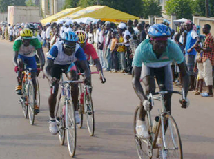 Cyclisme / Tour de l’Or Blanc, 6è étape: Fofana Issiaka et l’AS Cavel, seigneurs aux pieds de la basilique