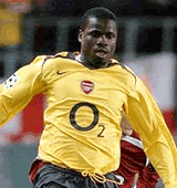 Arsenal: Eboué veut tomber Manchester