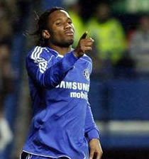 Football/ Chelsea FC, départ de Mourinho: Drogba "furieux" sur le départ