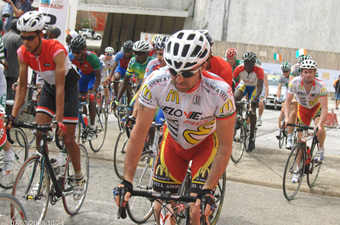 Cyclisme 1ere édition du Tour ivoirien de la paix : l’italien Roberto comme une Ferrari sur le VGE